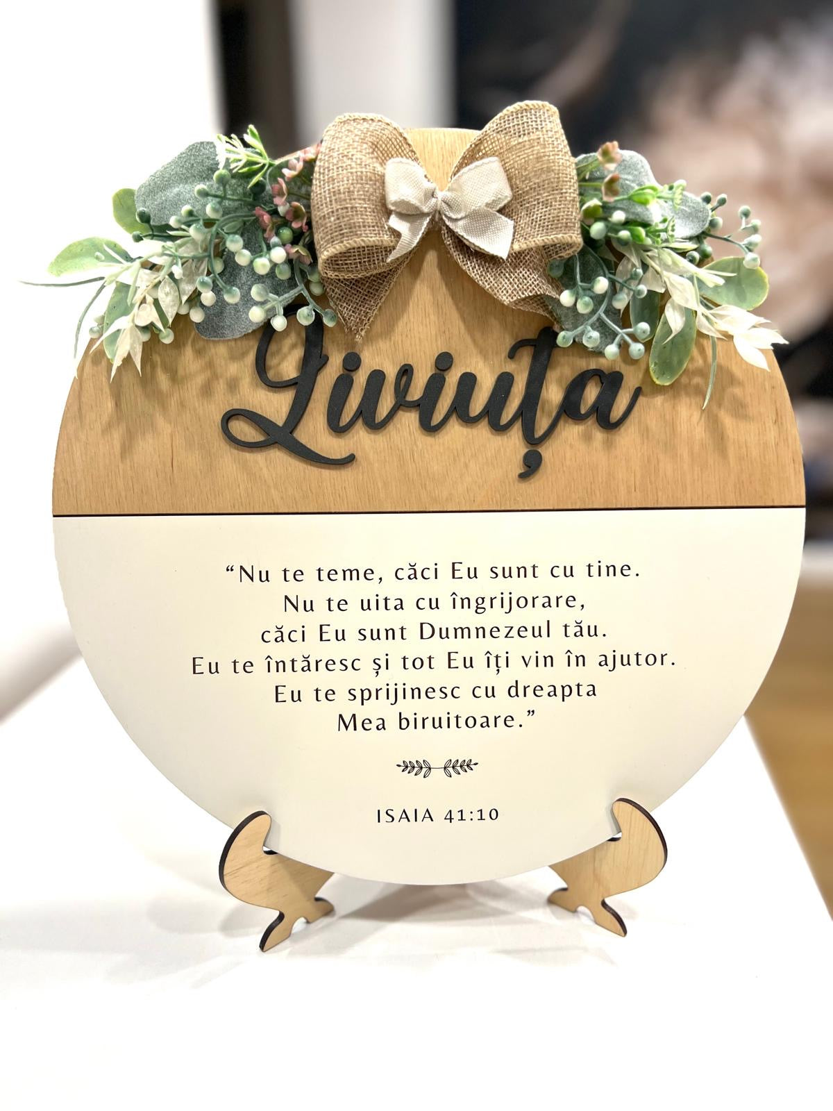 Decorațiune din lemn vopsit cu nume 3D și cu text personalizat