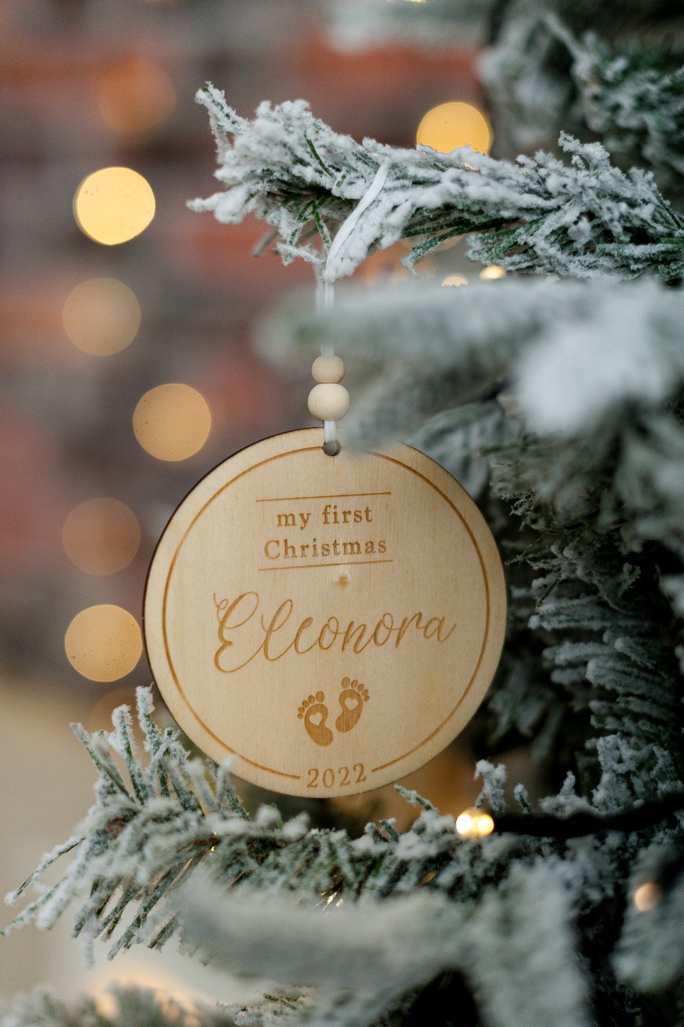 Glob lemn natur cu nume personalizat - My First Christmas (Primul Craciun)
