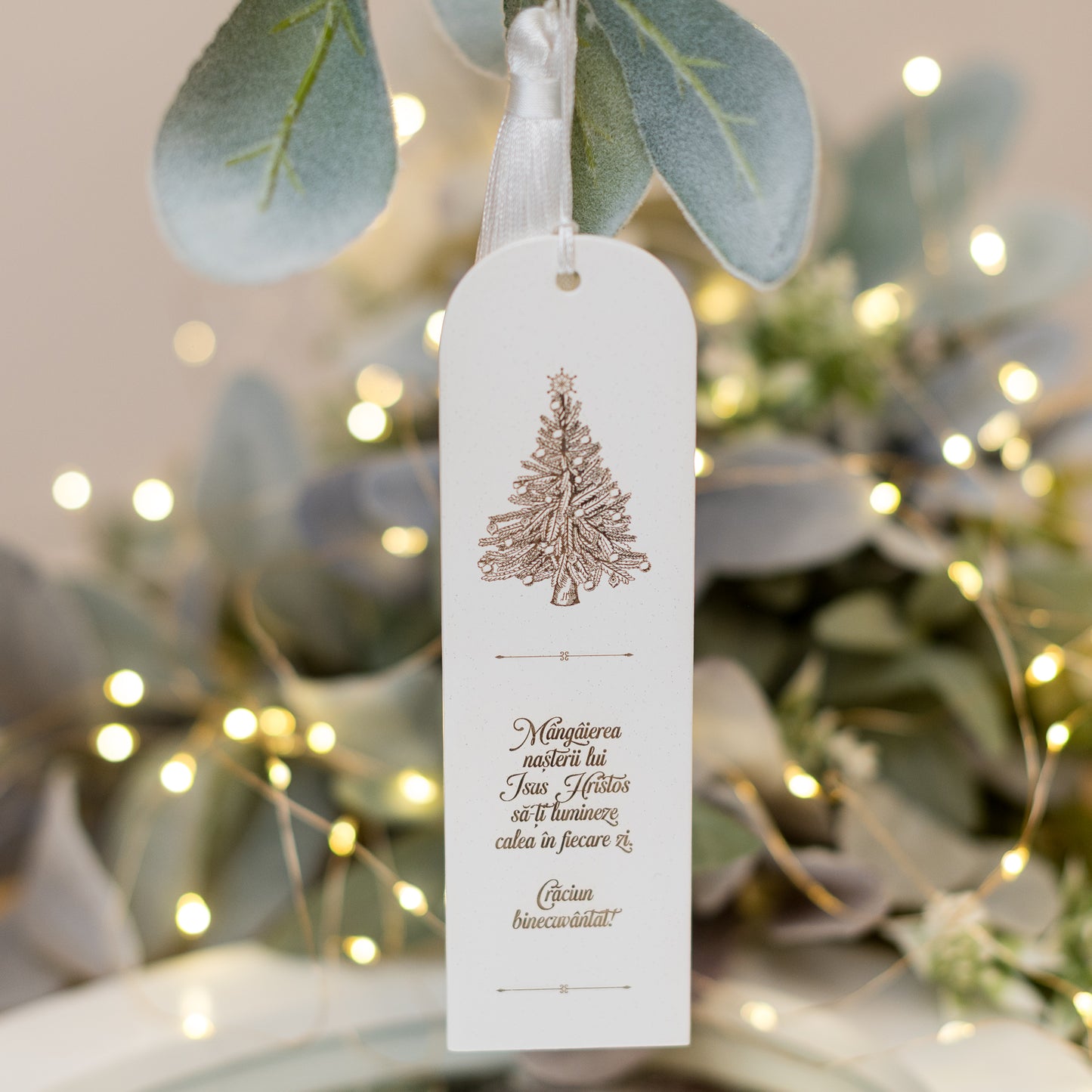 Semn de carte din lemn vopsit, cu motive de Crăciun