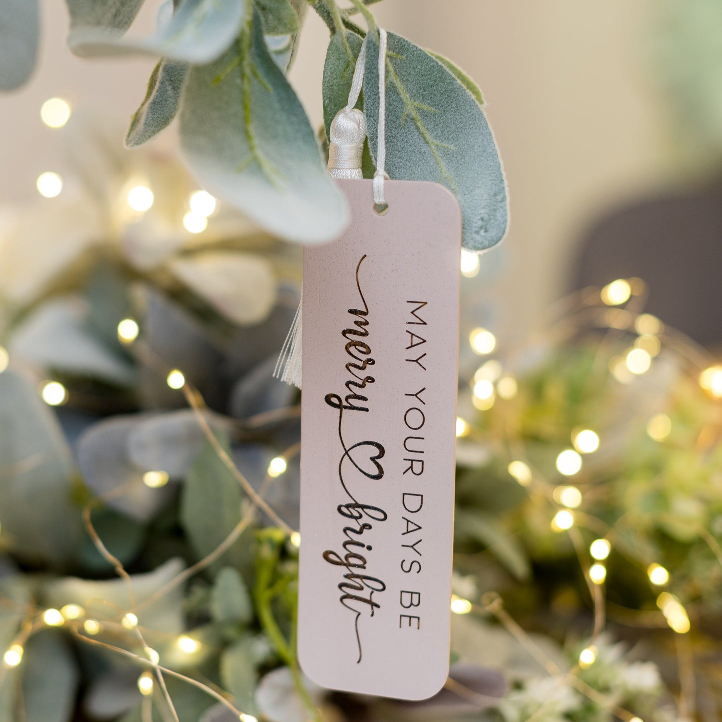 Semn de carte din lemn vopsit JOY