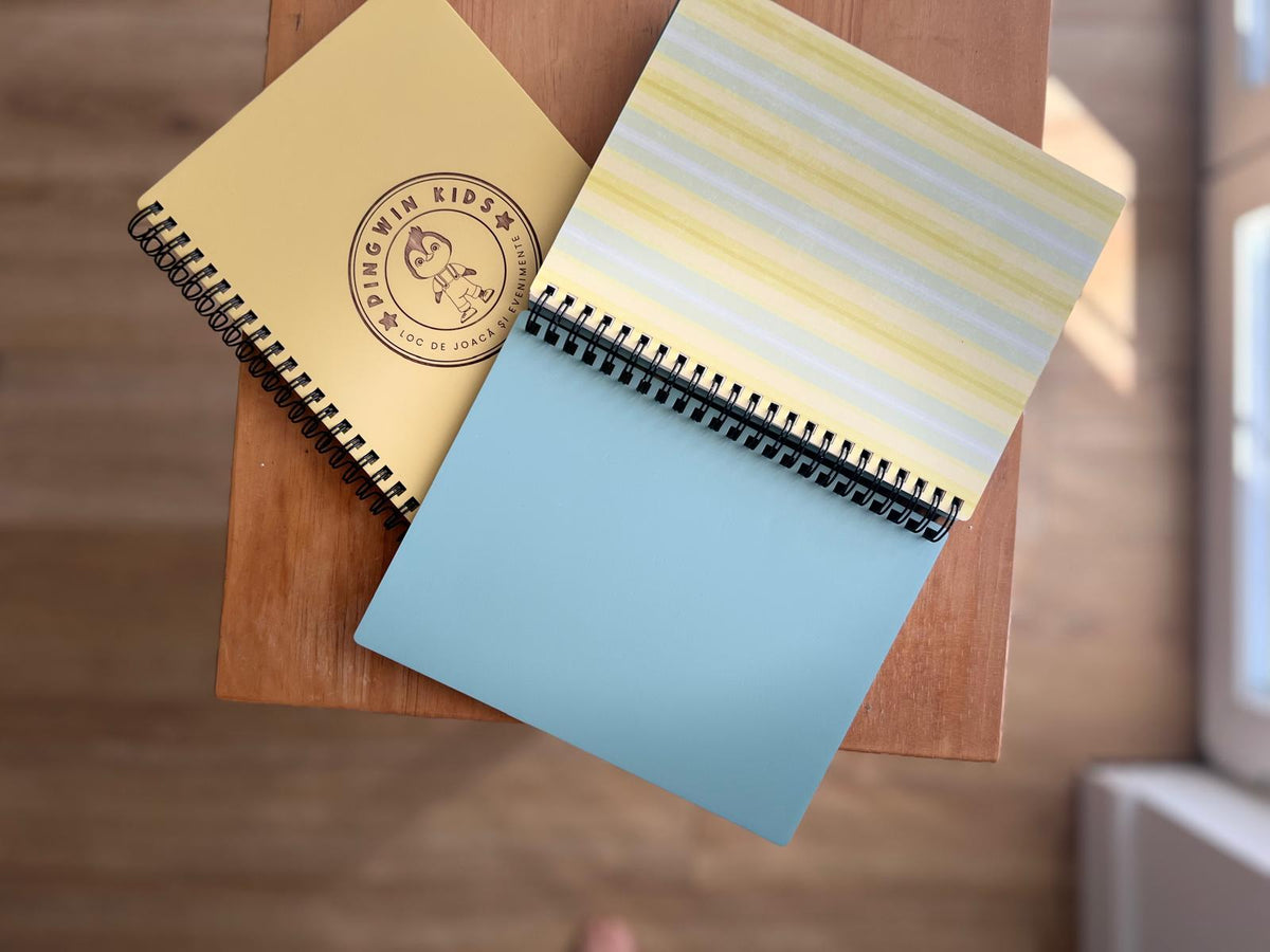 Agendă din lemn vopsit, Carnețel cu coperți personalizate cu logo-ul companiei, planificator